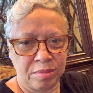 Meet your Posher, Paula